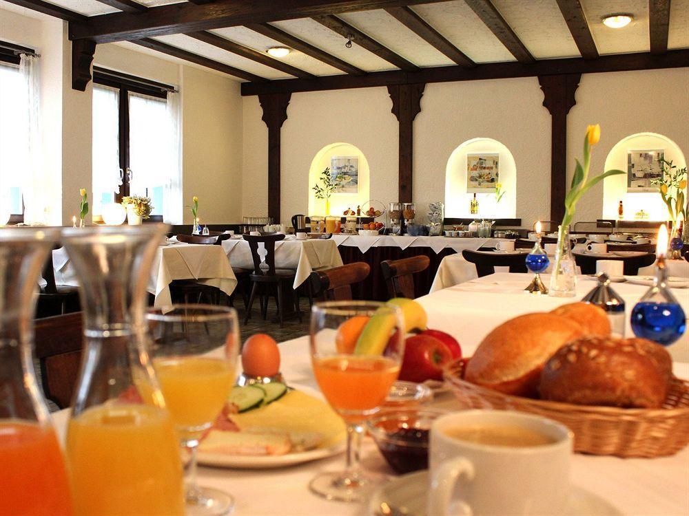 Zum Rebstock Hotel 3*