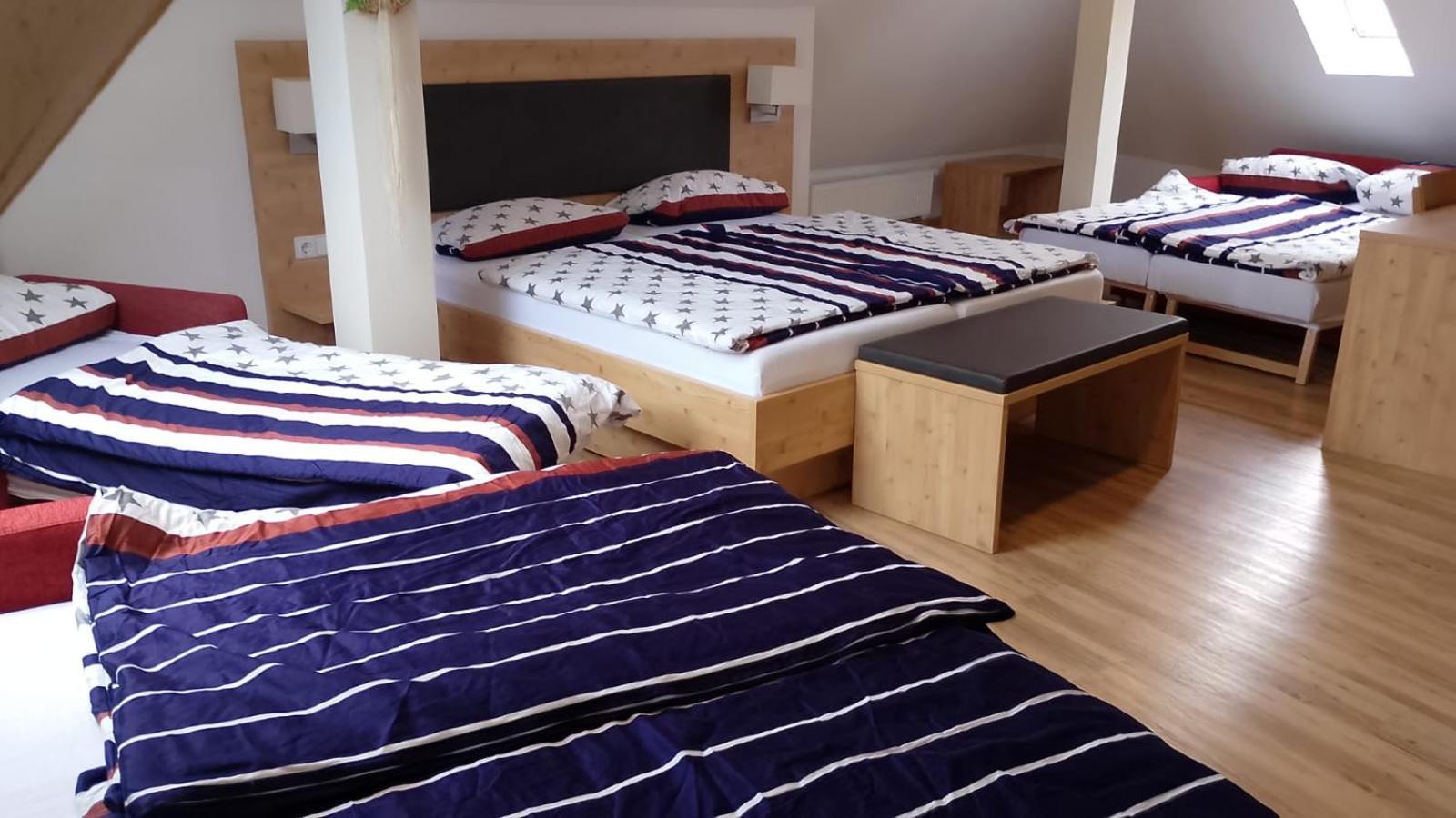 Zum Rebstock Hotel 3*