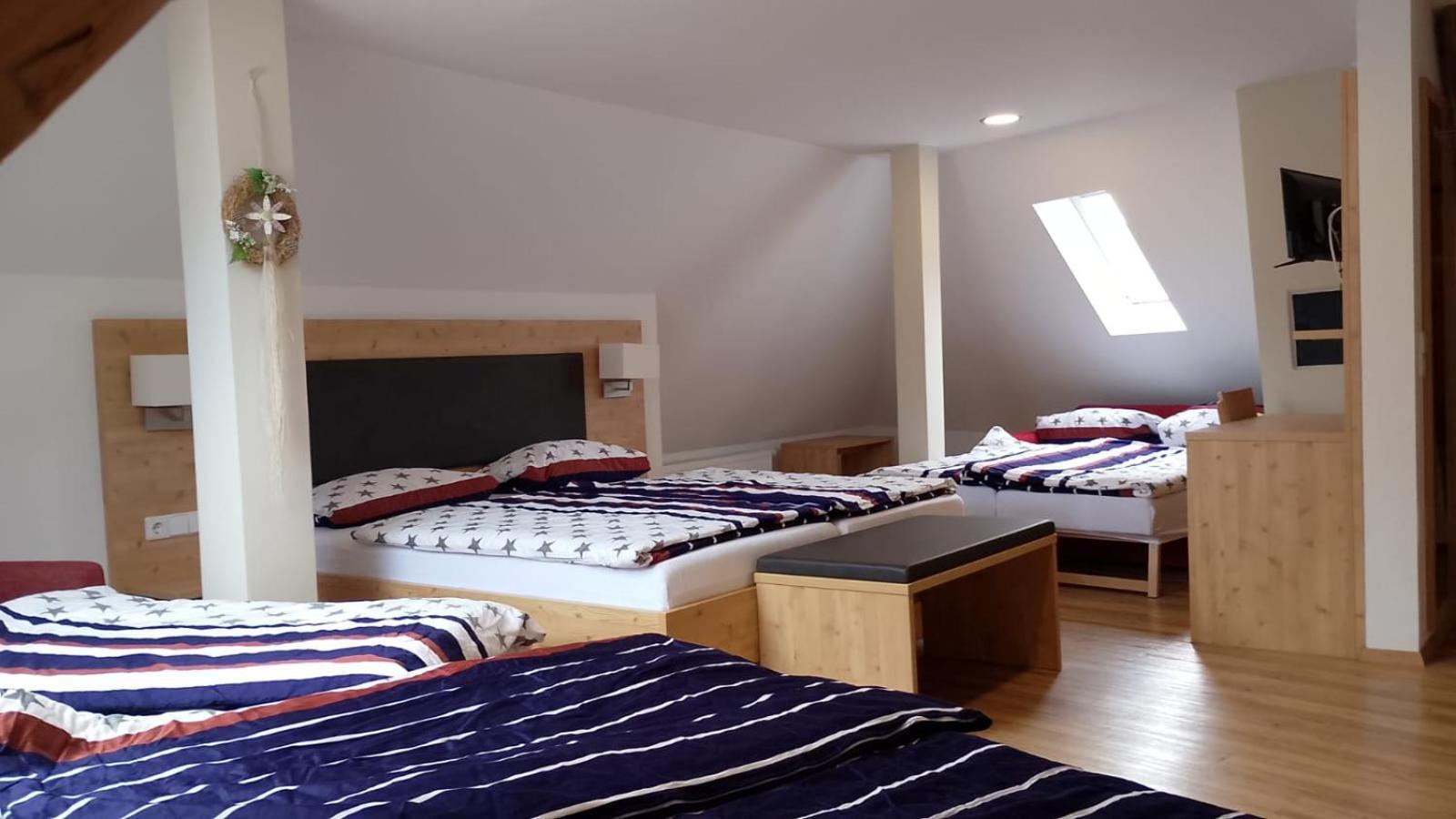 Hotel Zum Rebstock 3*